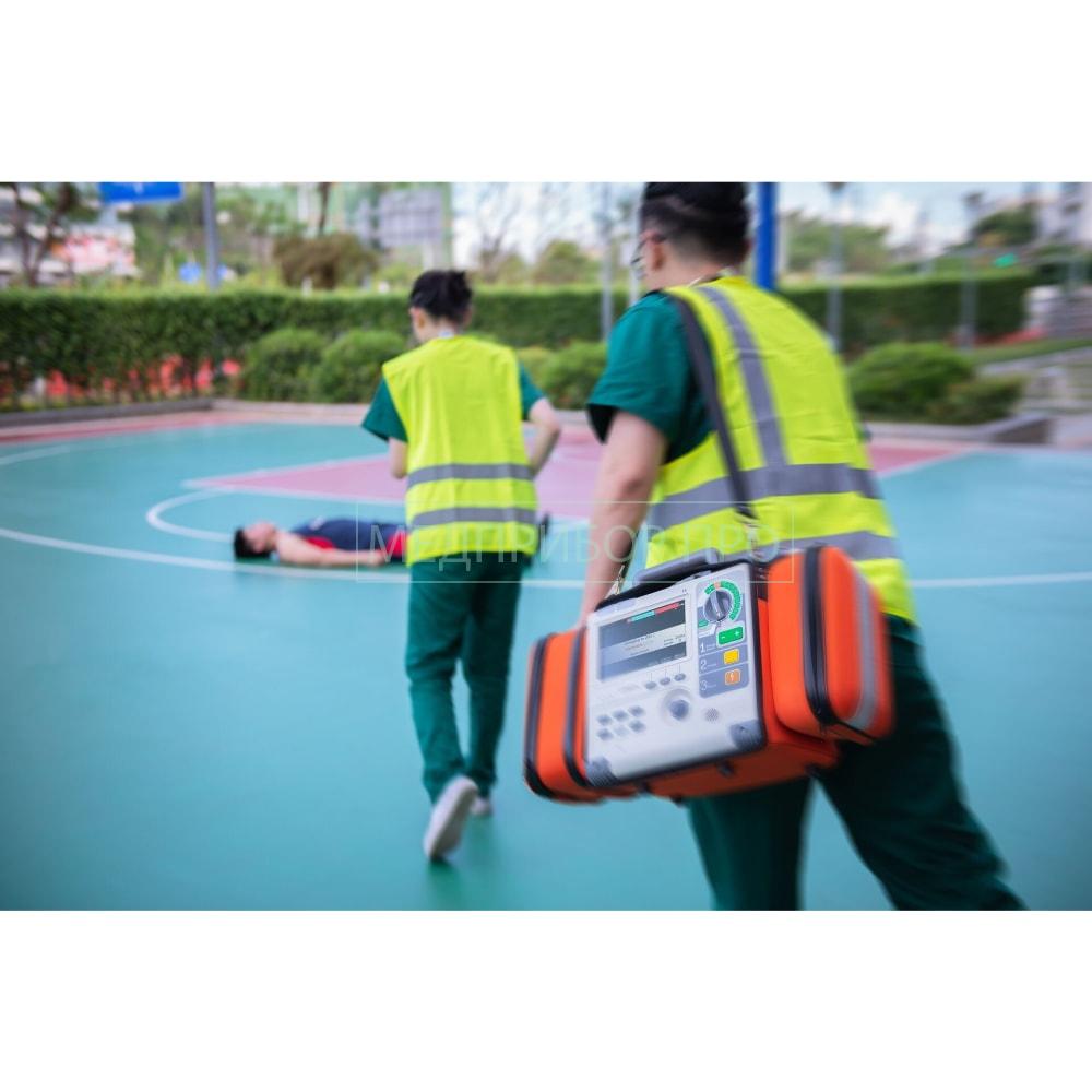 Comen S5 - монитор-дефибриллятор. jpg