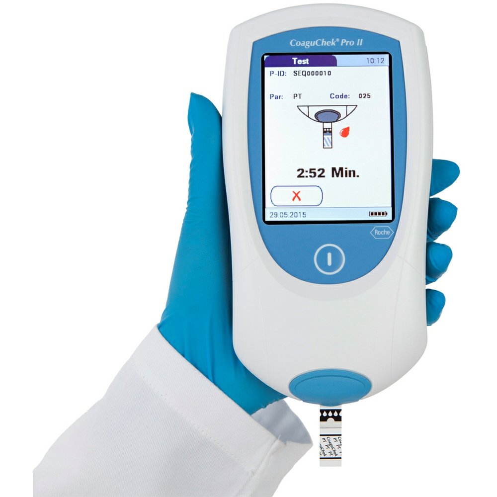 CoaguChek Pro II — профессиональный коагулометр Roche